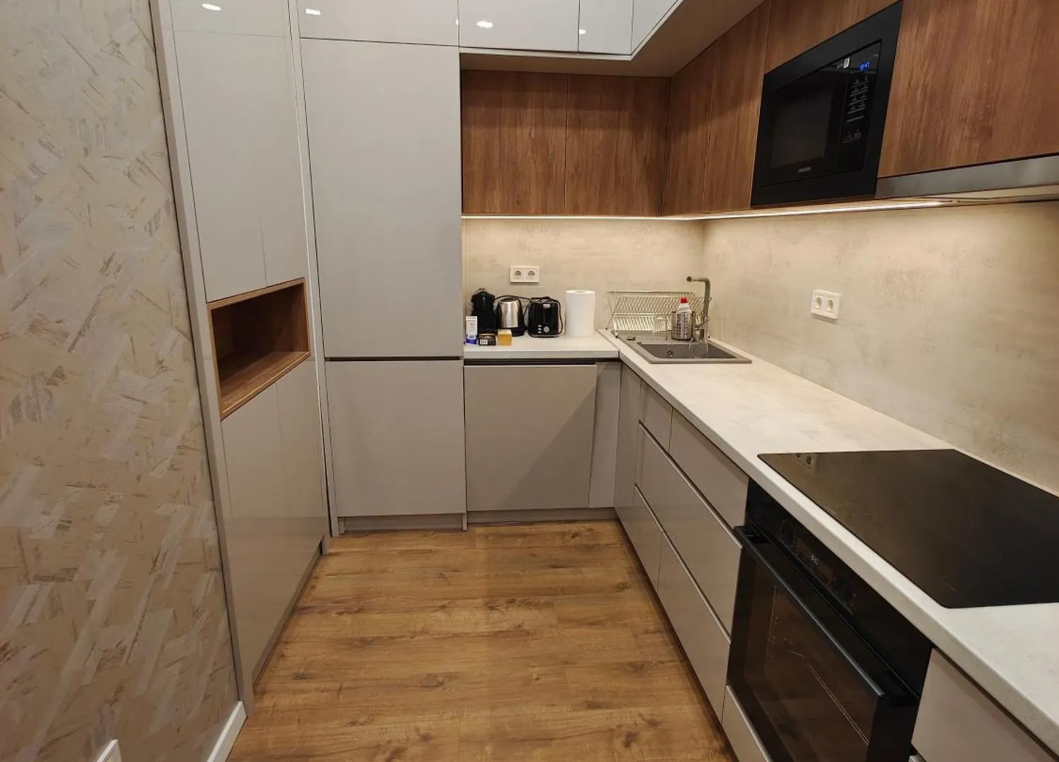City Center 2, Cozy And Modern 2Br In The City Center Budapest Apartment