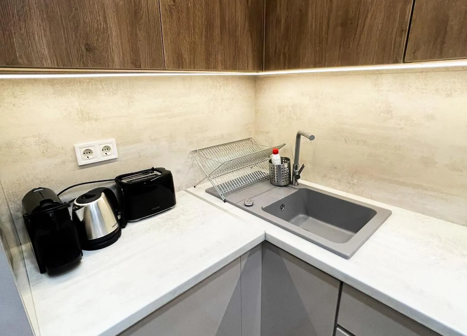 Apartment City Center 2, Cozy And Modern 2Br In The City Center Budapest