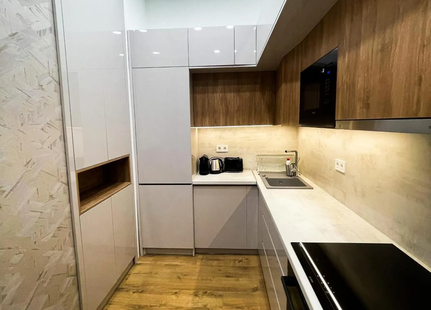 Apartment City Center 2, Cozy And Modern 2Br In The City Center Budapest